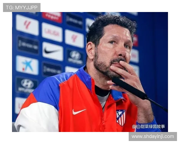 官方：马竞主帅西蒙尼荣获2025年金足奖传奇