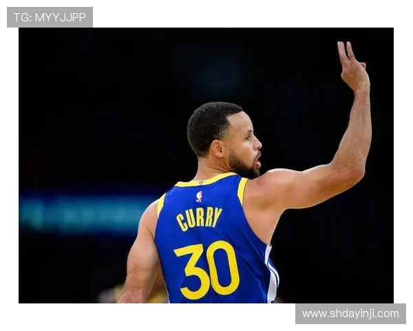 原创37岁库里太狠!一战刷新NBA过去79年三分球第一神迹,勇士却3连败